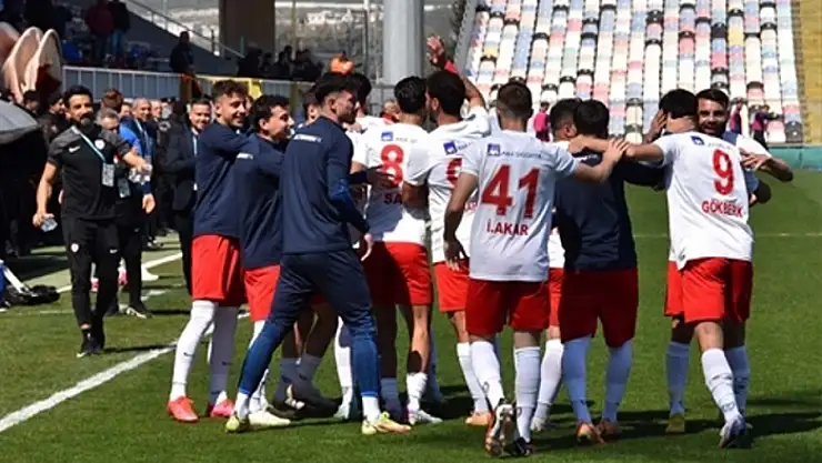 Lider Esenler Erokspor, Altınorduspor'a takıldı