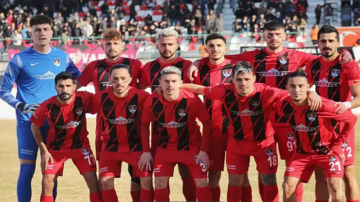 Liderle puan farkı kapanıyor