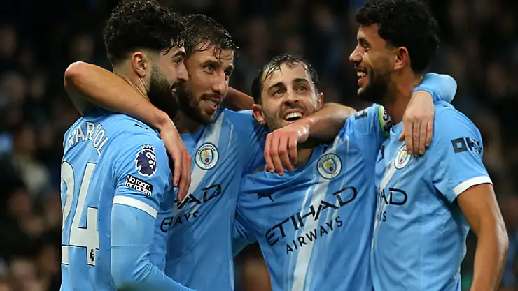 Manchester City, Sunderland'ı farklı mağlup etti