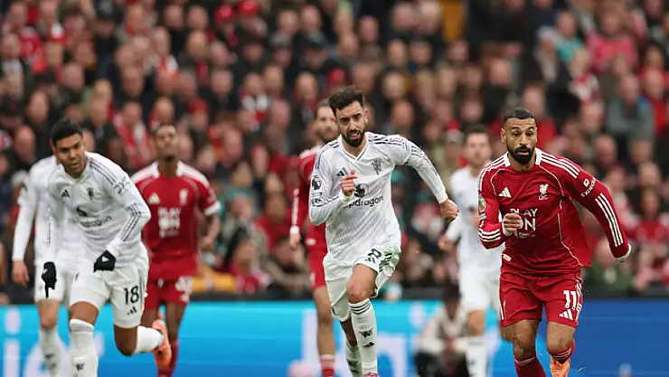 Manchester United, Liverpool deplasmanında galip