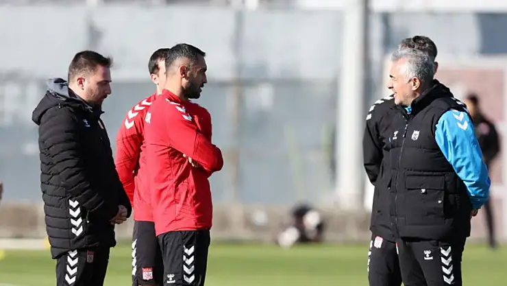 Mehmet Altıparmak: Final gibi 3 maçımız var