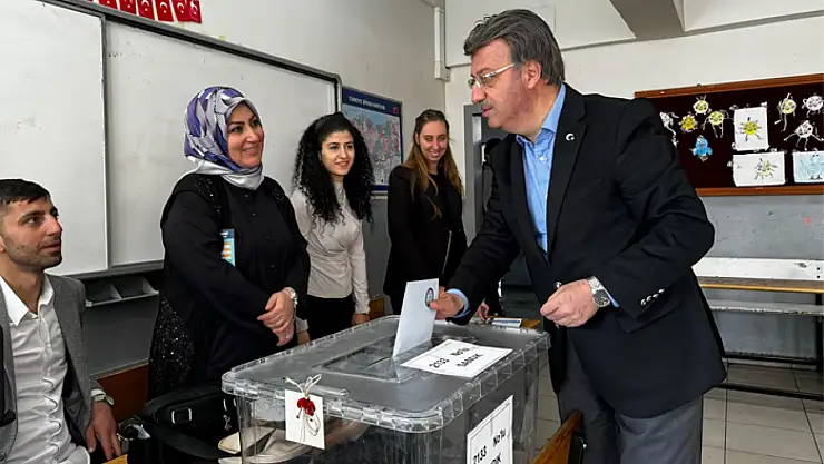Milletvekili Türkmenoğlu oyunu kullandı