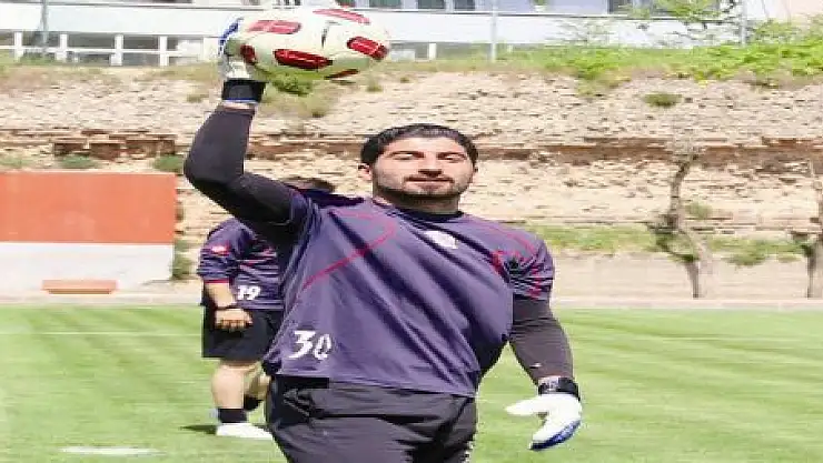Vanspor'lu Muammer Mersin'de
