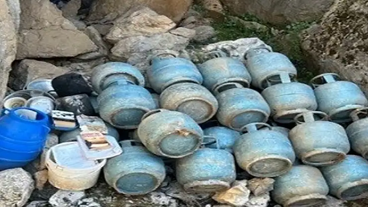 Mühimmat ve yaşam malzemesi ele geçirildi