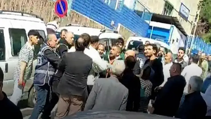 Muhtar adayları arasında arbede