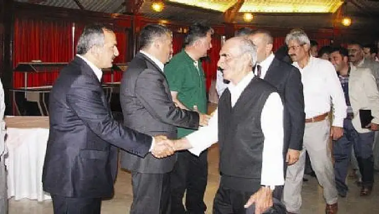 İDEOLOJİK SORUNLAR BİZİ İLGİLENDİRMEZ