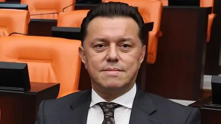 Nebi Hatipoğlu, Özgür Özel'i kınadı