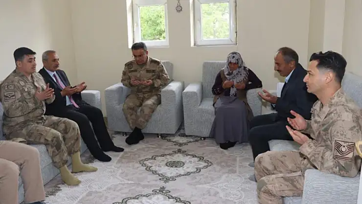 Necip Paşa'dan şehit annelerine ziyaret