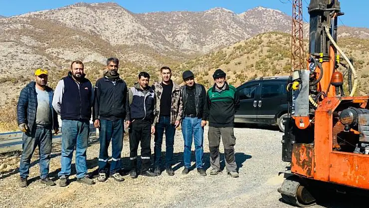 Nehri köyünün yolu çelik bariyerlere kavuştu