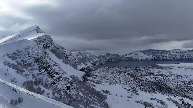 Nemrut Kalderası beyaz gelinliğini giydi