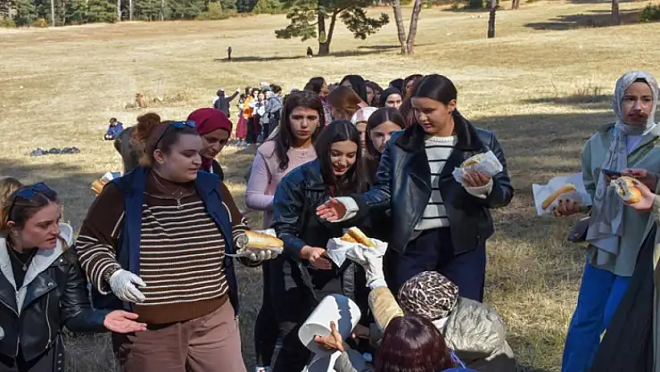 Öğrenciler doğa ile iç içe eğlendi
