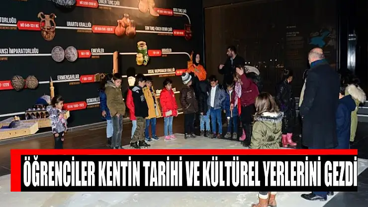 Öğrenciler kentin tarihi ve kültürel yerlerini gezdi