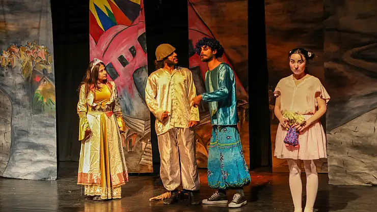 Öğrenciler sanatla buluşuyor