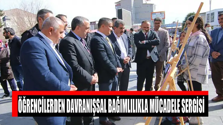 Öğrencilerden 'Davranışsal Bağımlılıkla Mücadele' sergisi