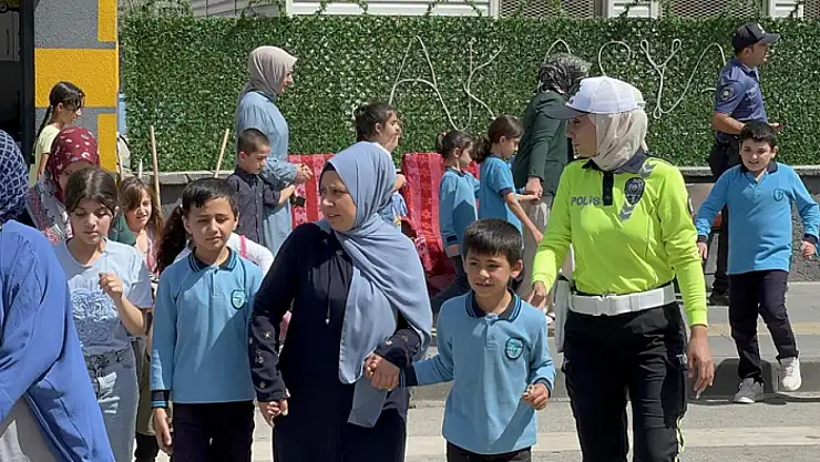 Öğrencilerin güvenliği için emniyet tedbirleri artırıldı