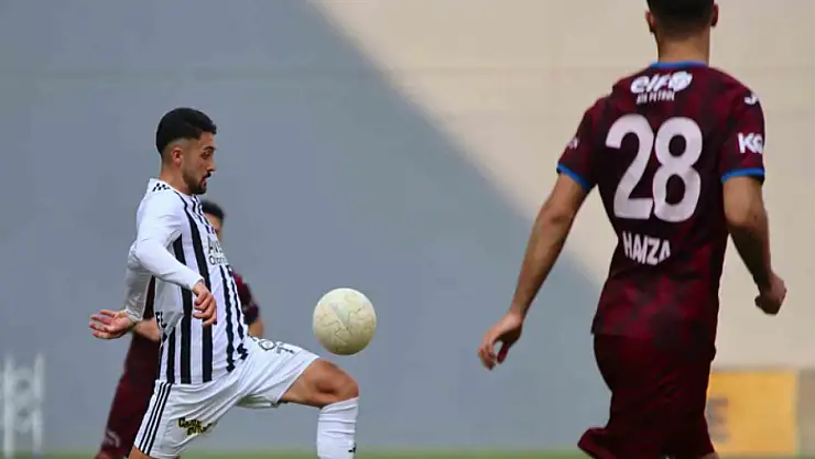 Onur Efe, performansıyla dikkat çekiyor