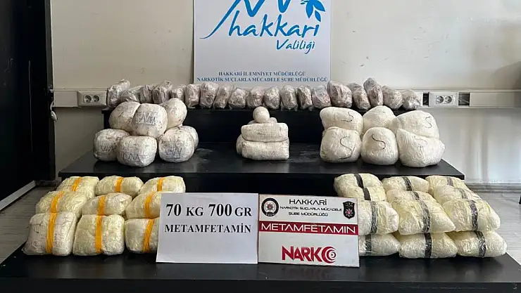 Otomobilde 70 kilo metamfetamin ele geçirildi