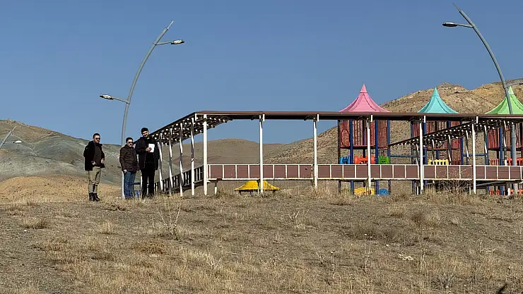 Özalp parkı yenileniyor