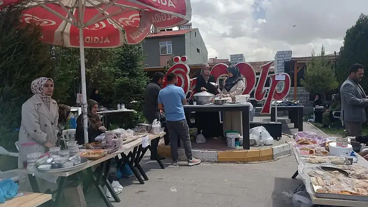 Özalp'te yetim ve kimsesizler yararına yardım kampanyası düzenlendi