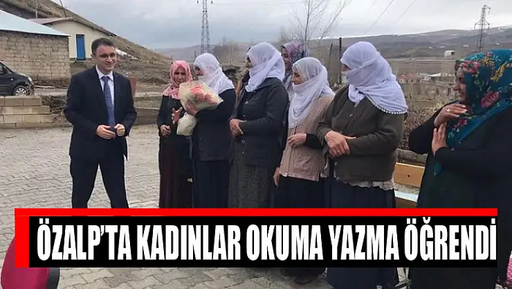  Özalp'ta kadınlar okuma yazma öğrendi