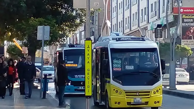 Özel halk otobüs şoförleri tepki topluyor
