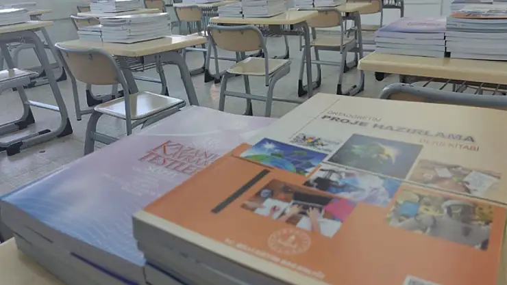 Özel okul velileri, 'Ders Kitabı' için ücret ödemeyecek