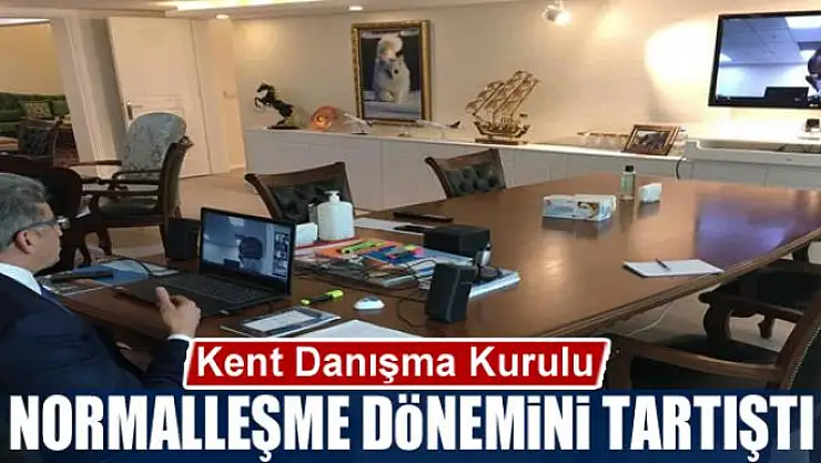 Van YYÜ Kent Araştırmaları Merkezi Danışma Kurulu toplandı