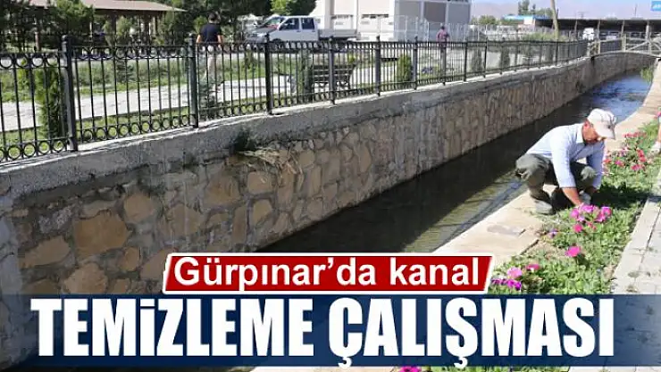 Gürpınar'da kanal temizleme çalışması