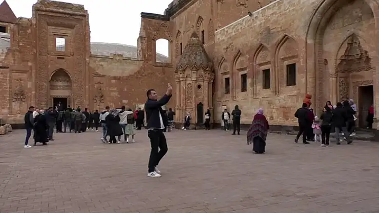 Ramazan Bayramı'nda ziyaretçi akınına uğradı