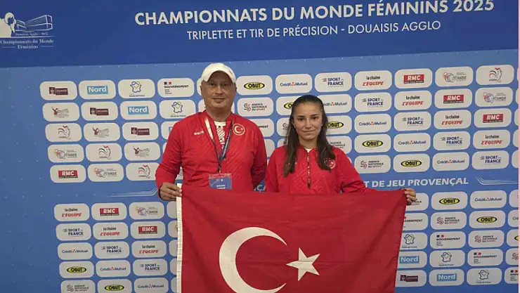 Samsunsporlu Yağmur dünya 3.'sü oldu