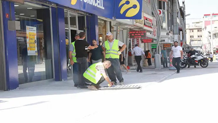 Sanat Sokağı'nda yenileme çalışmaları devam ediyor