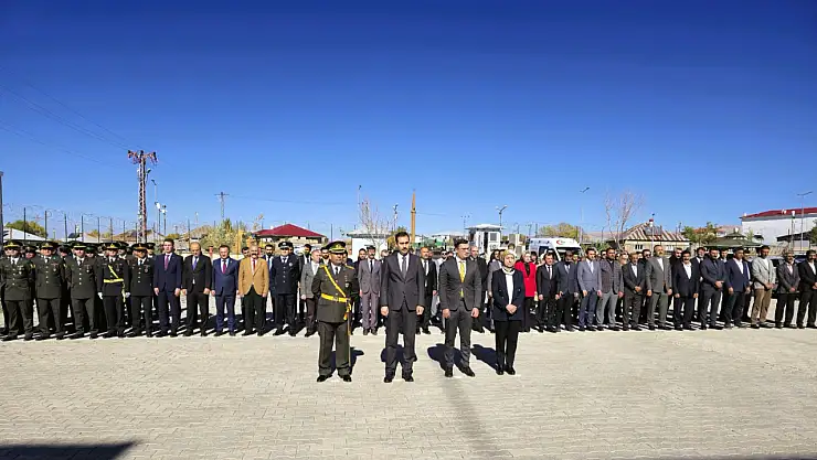 Saray'da Cumhuriyetin 102. yılı kutlandı