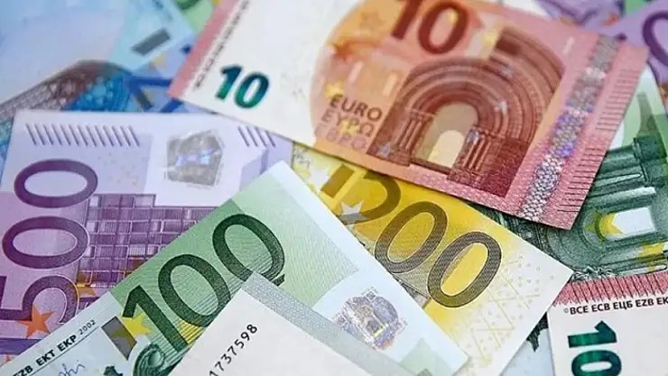 SGK, 7 bin anne ve bakıcıya 325 avro destek verecek