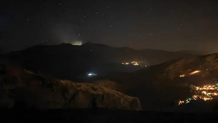 Sınırda bilinmeyen ışık