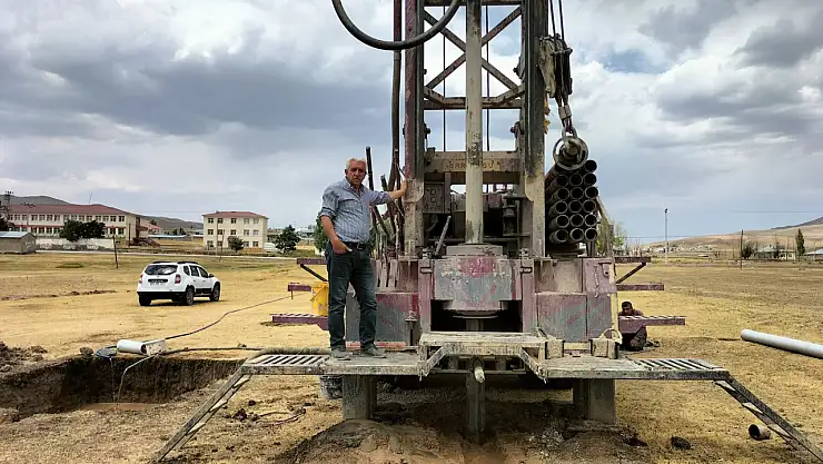 Sırımlı Mahallesi'nin günlük 800 metreküp su sevinci: Vansesi 21 yıllık sorunu çözdü