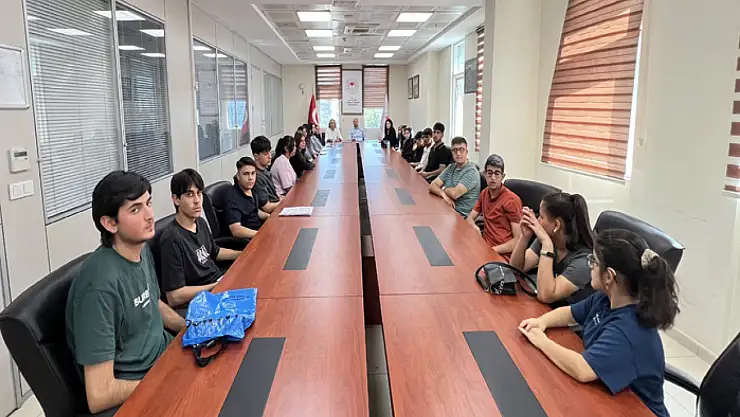 Stajyer öğrencilere görev ve sorumluluklar anlatıldı