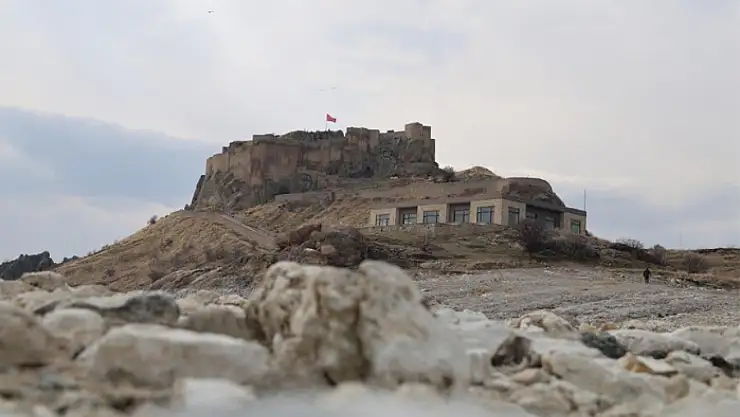 Suların çekilmesiyle askeri nizamiye ortaya çıktı