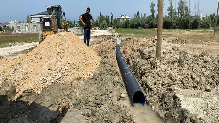 Süphan Mahallesi'nde altyapı iyileştirmeleri sürüyor