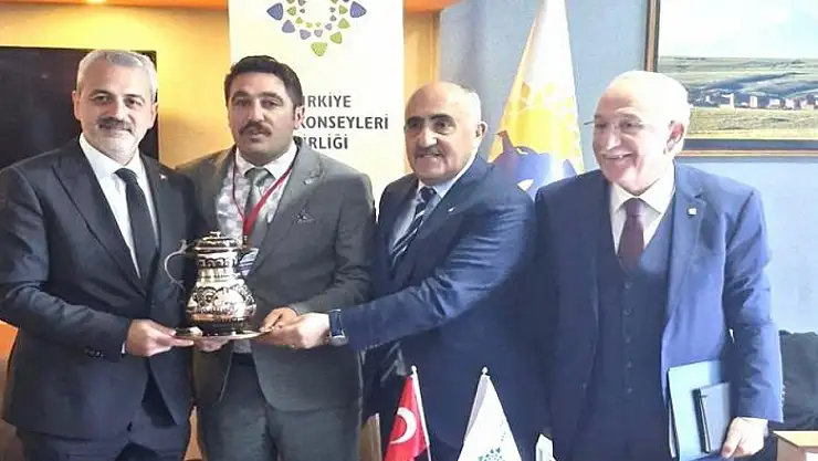 Tanfer: 'Kent konseyleri şehirlerin gelişmesine katkı sunuyor'
