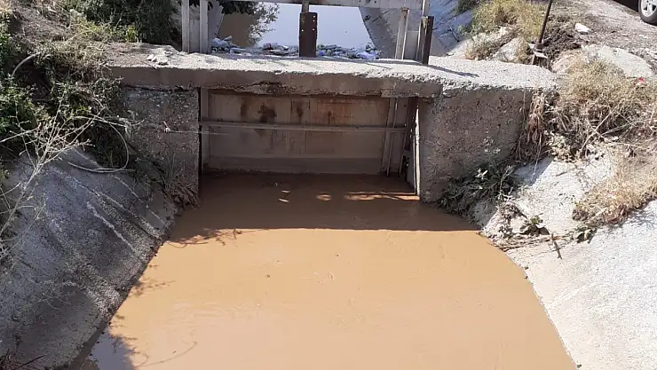 Tarihi Şamran Kanalına yazık oluyor