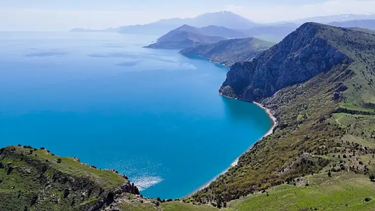 Tatvan'ın keşfedilmeyi bekleyen doğası hayran bırakıyor