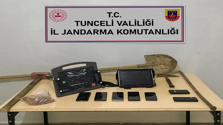 Tunceli'de kaçak kazı yapan 5 şüpheli suçüstü yakalandı