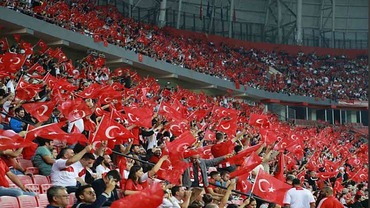 Türkiye - Gürcistan maçının tribün gelirleri Gazze'ye bağışlanacak