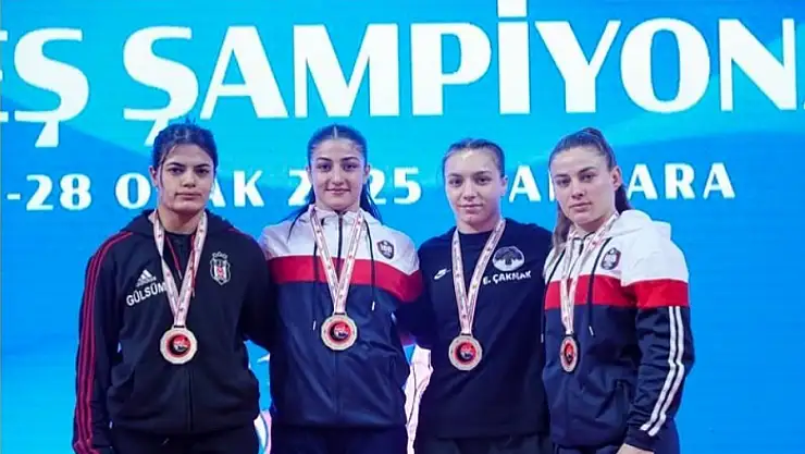 Türkiye Güreş Şampiyonası'ndan başarılarla döndüler