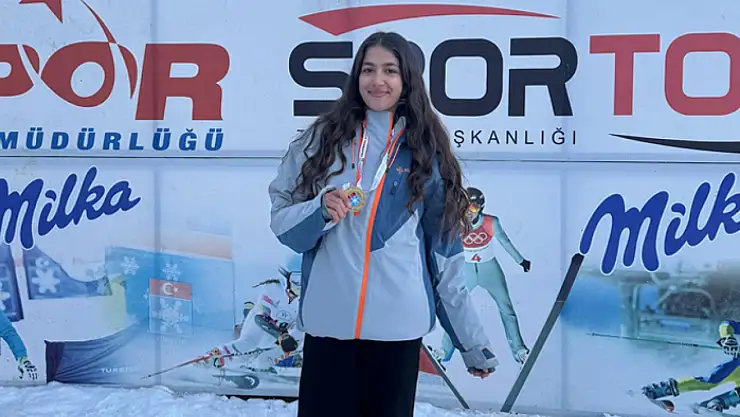 Türkiye Kayak Şampiyonasına Vanlı sporcular damga vurdu