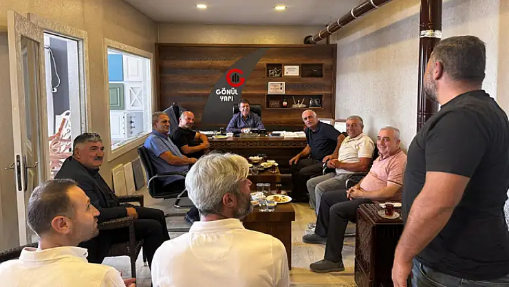 Türkmenoğlu, Marangozlar Kooperatifi'ni ziyaret etti