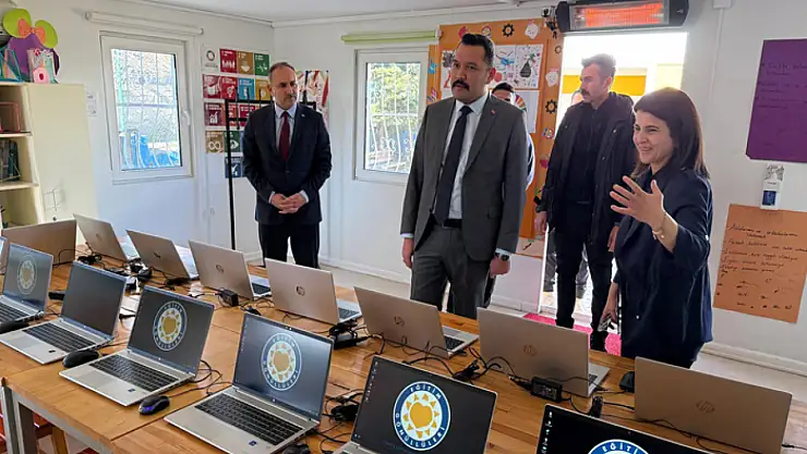 Türkmenoğlu'ndan TEGV Muradiye öğrenim birimine ziyaret