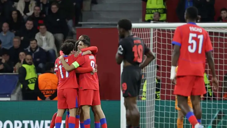 UEFA Şampiyonlar Ligi'nde 9 maçta 43 gol