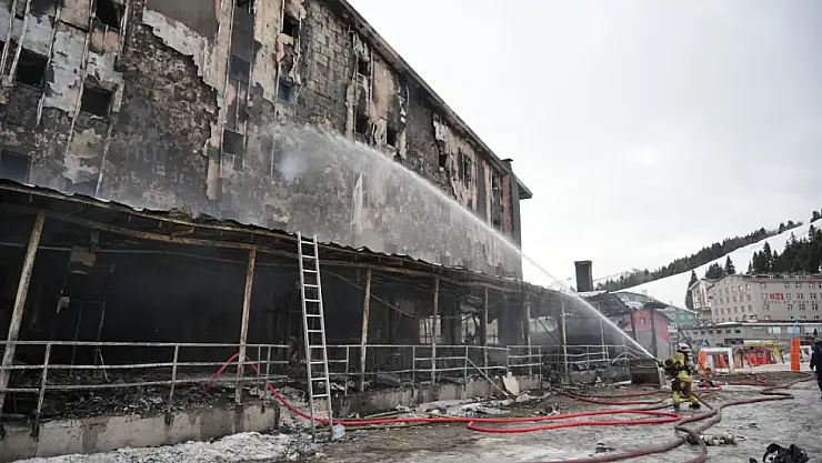 Uludağ'daki otel yangınıyla ilgili 4 kişi tutuklandı