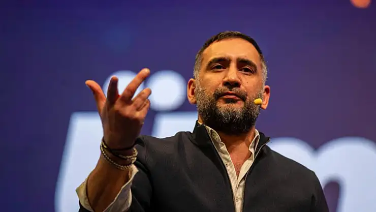 Ümit Karan Van'ı örnek gösterdi